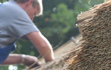 professional Denton Burn thatchers